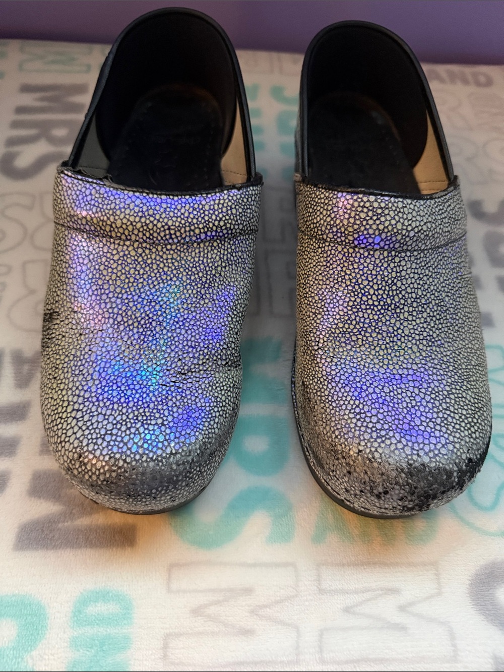 Dansko Nursing Clogs Iridescent Pebble-Textured Silver Purple Blue Size 39